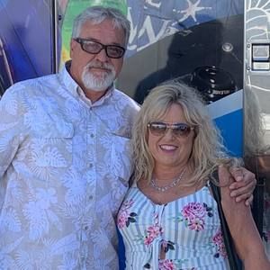 Meet your Posher, Debi